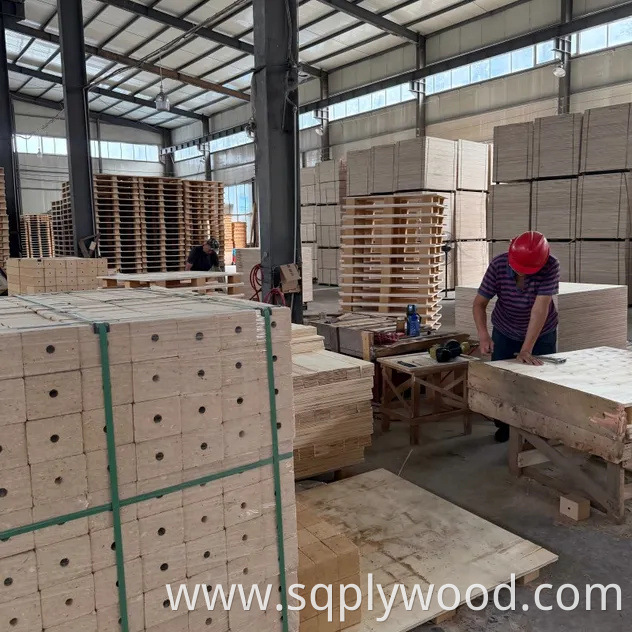 Eco-Friendly Compressed Wood Pallet for Efficient Storage and Transport